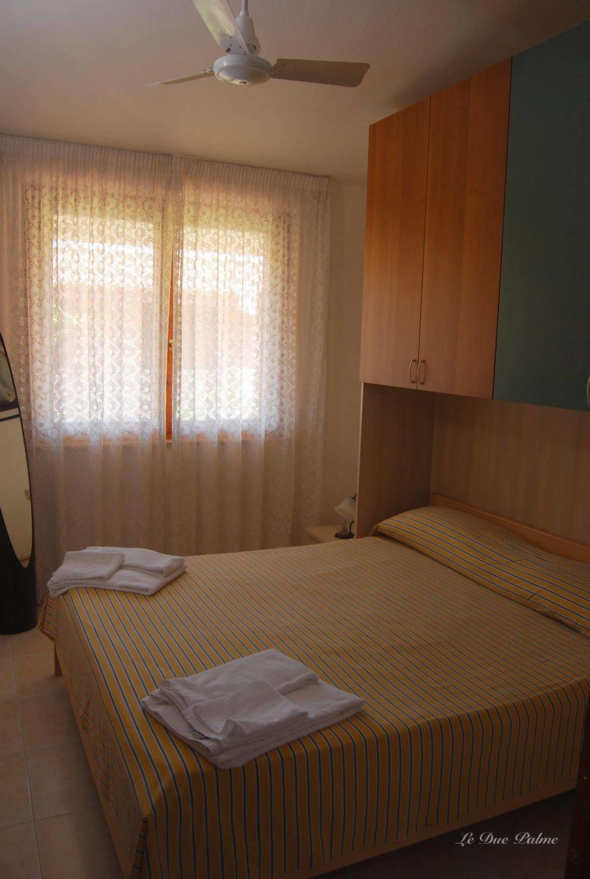 Residenza Le Due Palme Aparthotel Villasimius Exterior photo